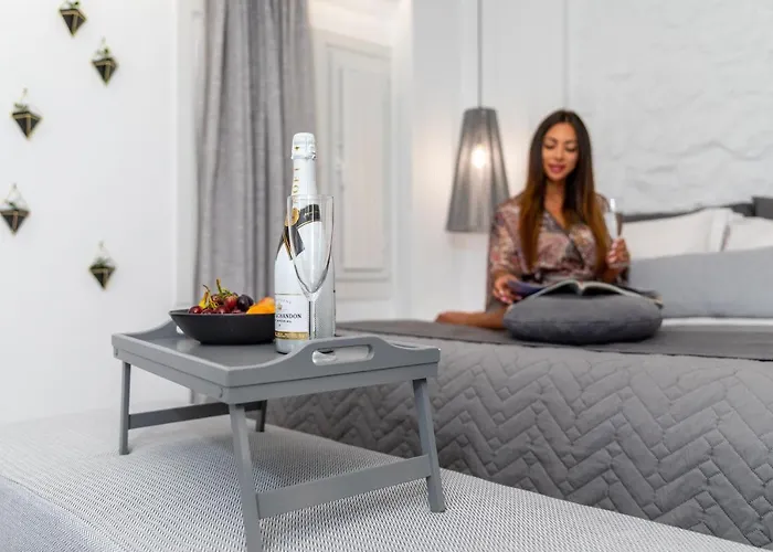 El_puerto Luxury Port *